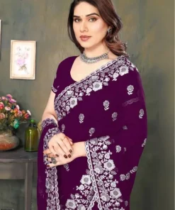 Alternative view of এক্সক্লুসিভ ইন্ডিয়ান ওয়েটলেস জর্জেট গাঢ় বেগুনি এমব্রয়ডারি এবং স্টোন করা পার্টি শাড়ি