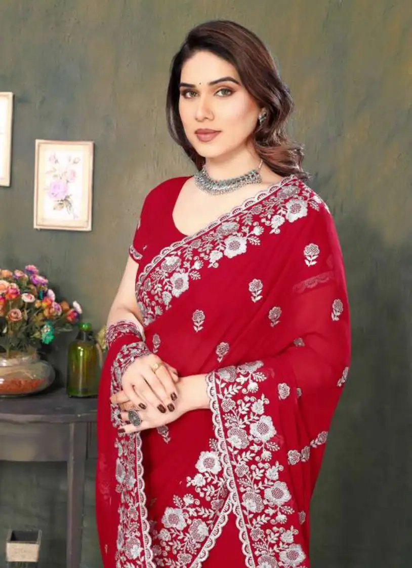 এক্সক্লুসিভ ইন্ডিয়ান ওয়েটলেস জর্জেট লাল এমব্রয়ডারি এবং স্টোন করা পার্টি শাড়ি - Image 3